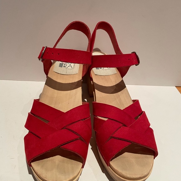 Maguba Swedish Wood Sandals Size 40 - Picture 2 of 7